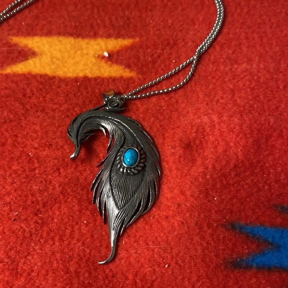 Native Feather Turquoise Stone Pendant Necklace
